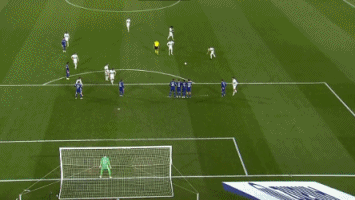 都体：尤文将采用四后卫体系，斯帕莱蒂计划推行4-3-2-1阵型